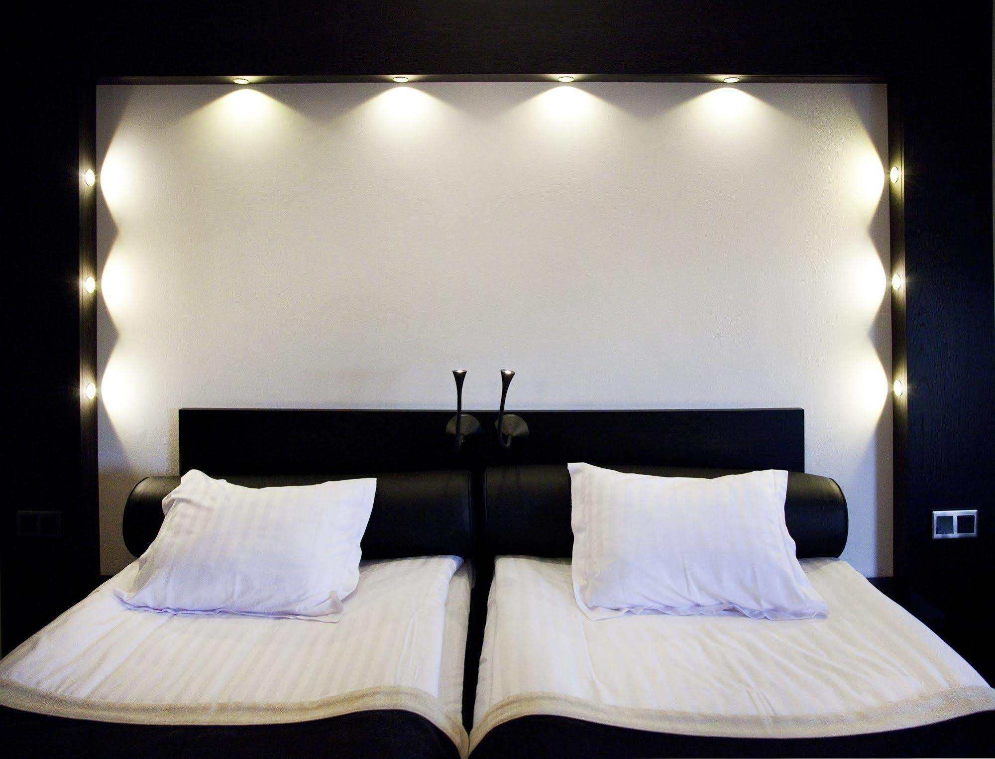 Hotel Lundia Extérieur photo